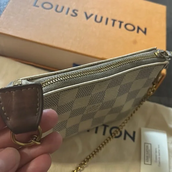 Louis Vuitton Cream and Blue Checkered Wristlet - Picture 8 of 14